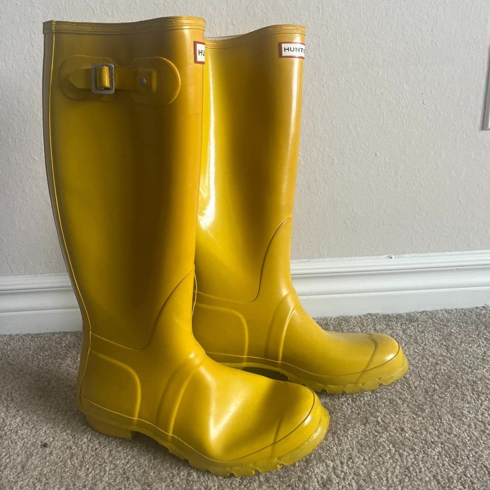 Yellow Original Tall Rain Boots - Hunter - Size 9